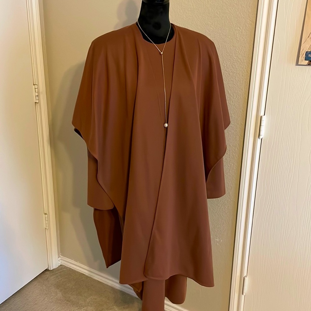 Ladies 2-pc knit cape dress
